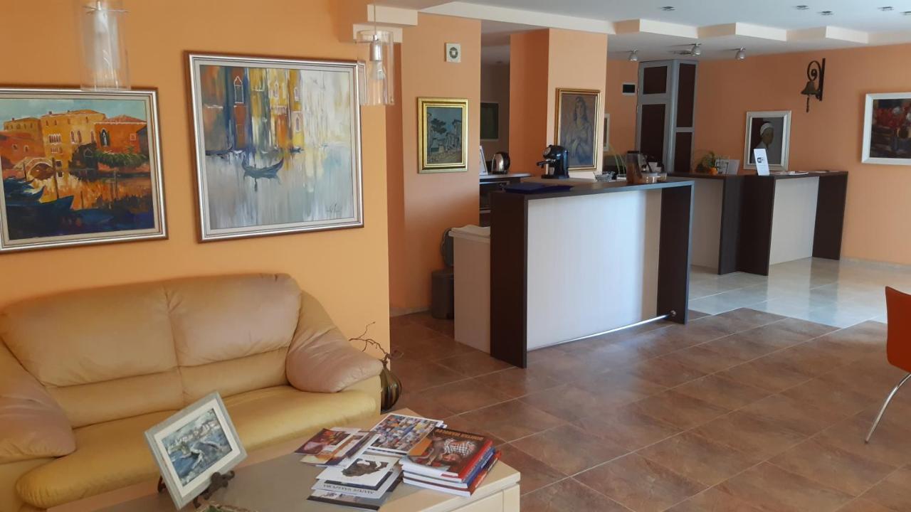 Motivi Hotel Saints Constantine and Helena Exterior photo